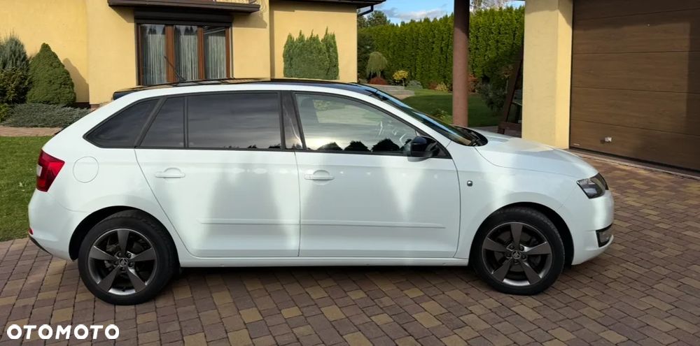 Skoda RAPID - 12