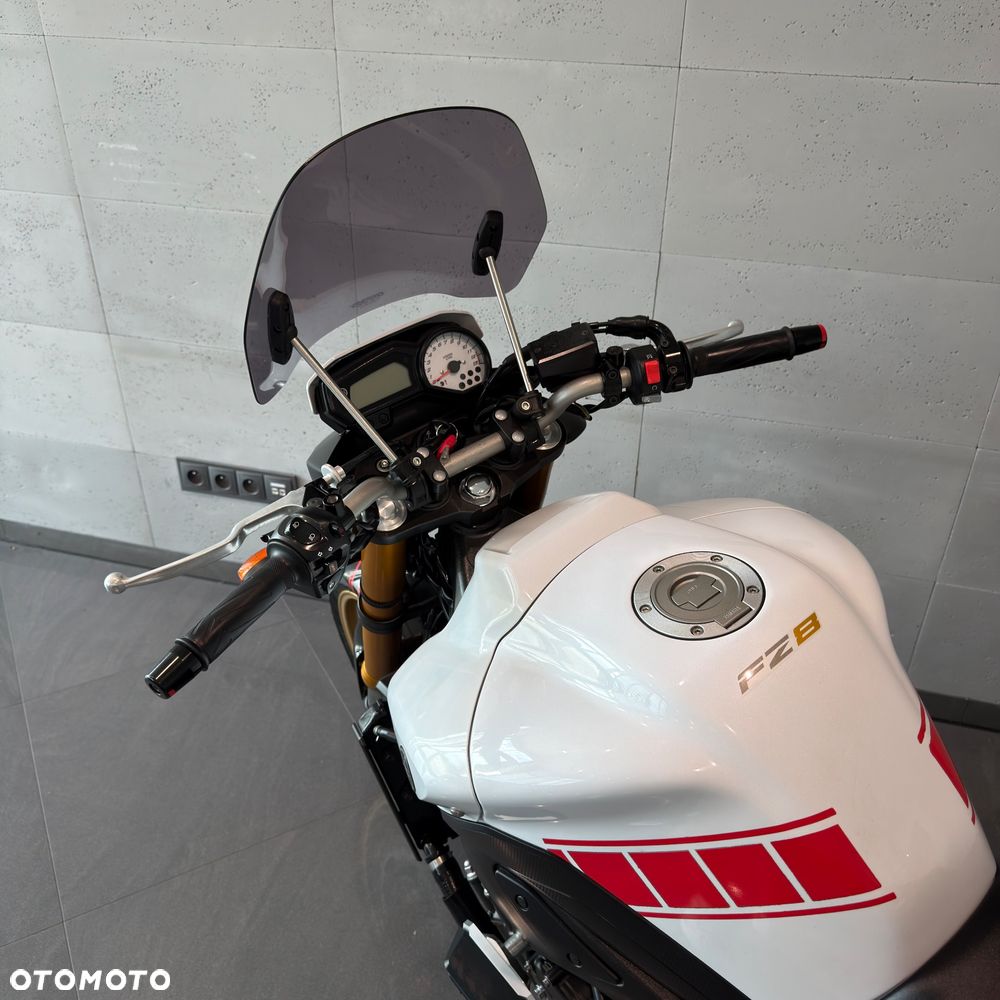 Yamaha FZ8 - 12