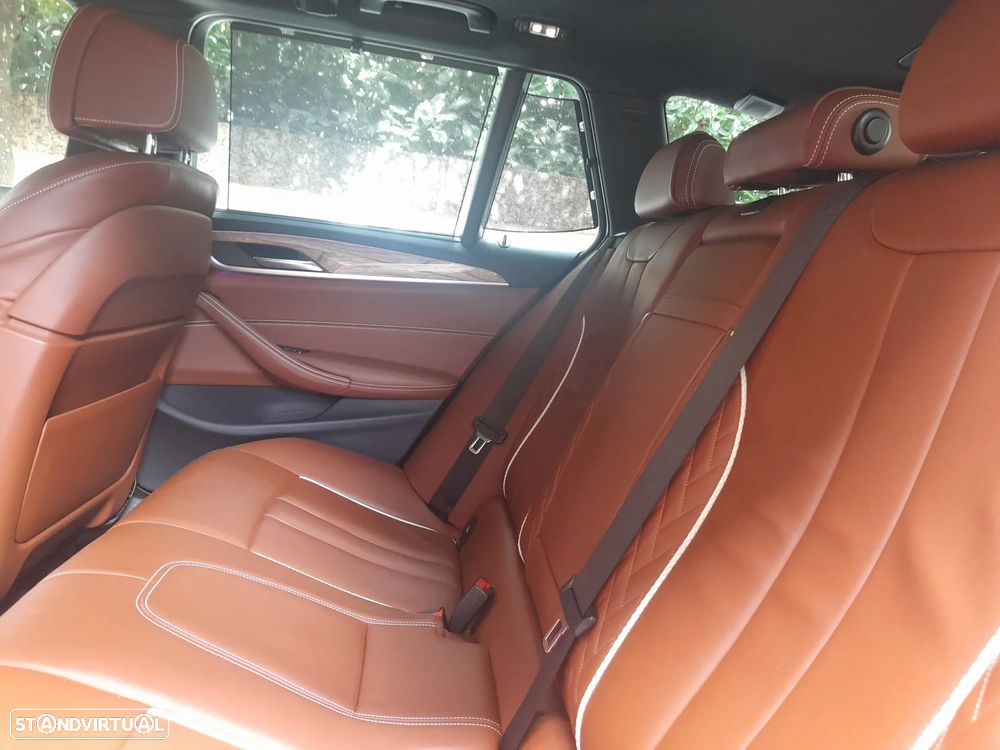 BMW 530 e Aut. Luxury Line - 29