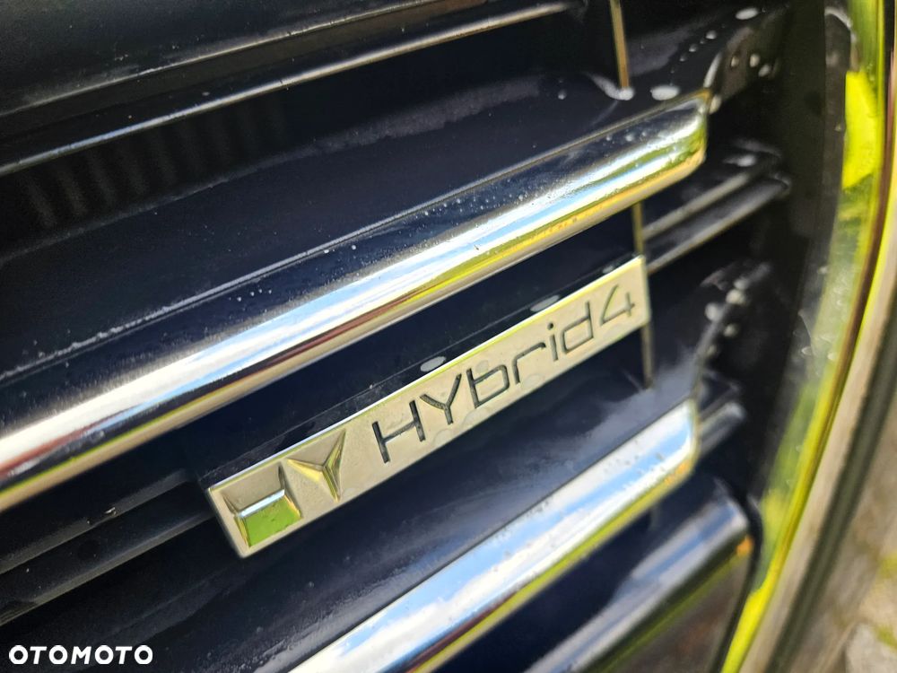 Peugeot 3008 Hybrid4 - 12