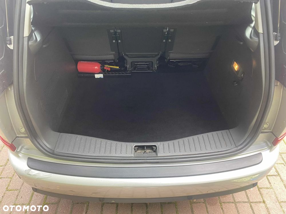 Ford Focus C-Max - 16