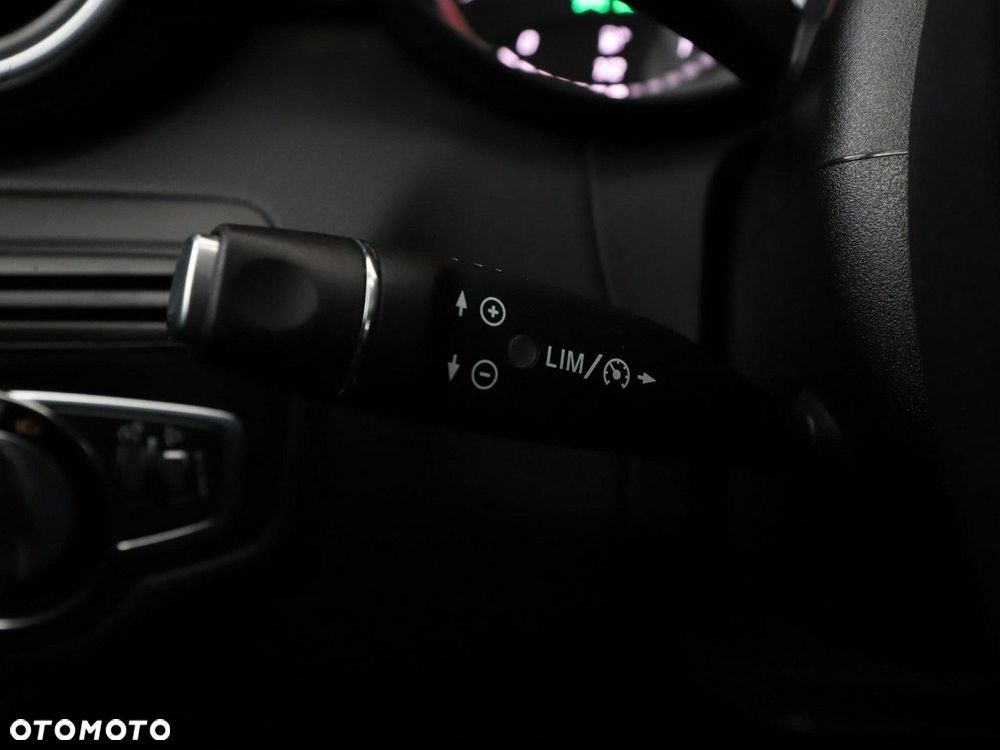 Mercedes-Benz Klasa C - 31