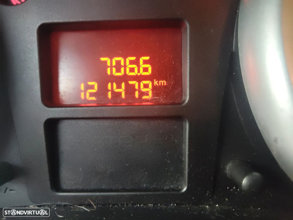 Peugeot 207 1.4 16V Open - 18