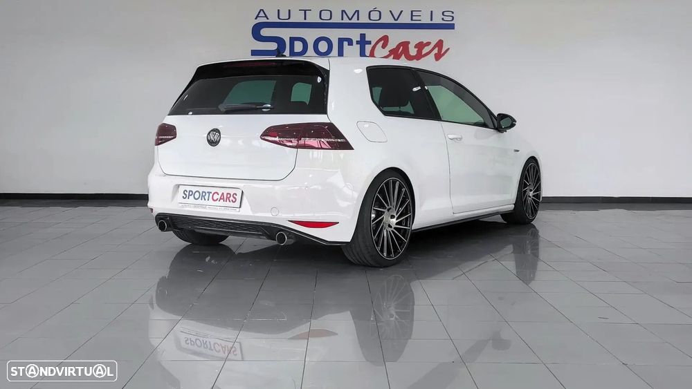 VW Golf - 12