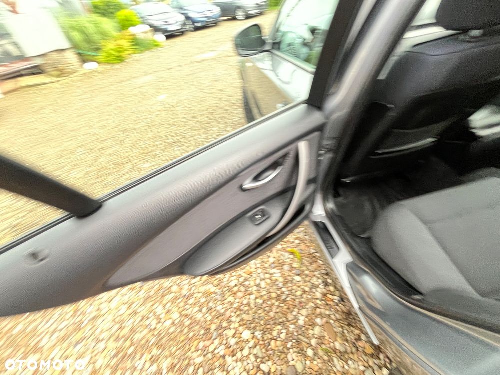 BMW Seria 1 116d - 38