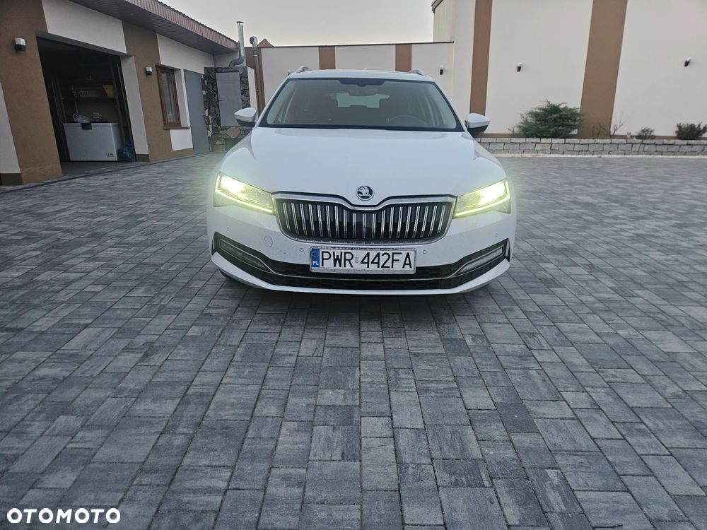 Skoda Superb 1.5 TSI ACT DSG Ambition - 9
