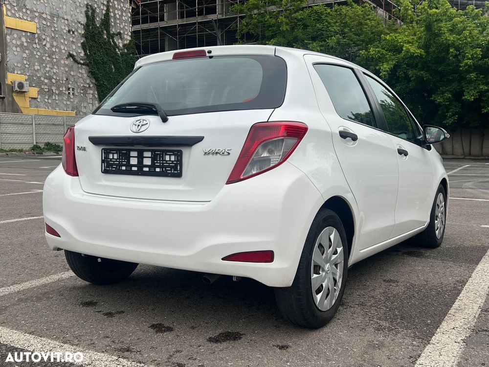 Toyota Yaris - 5