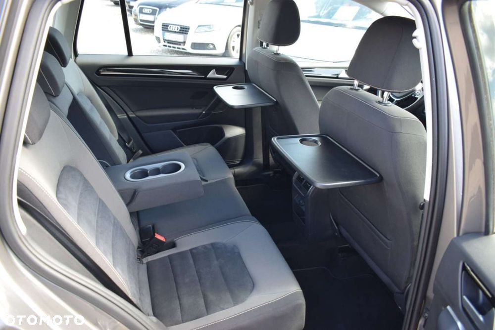Volkswagen Golf Sportsvan - 23