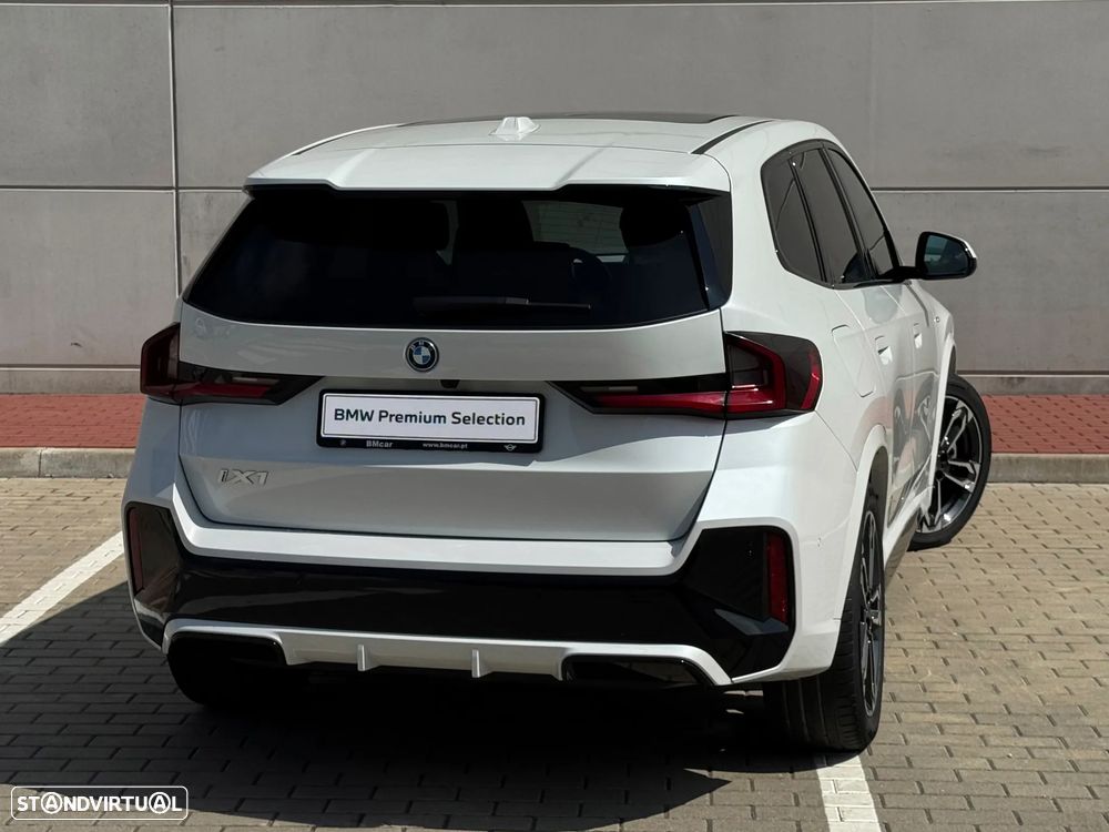 BMW iX1 xDrive30 M Sport Pack - 5