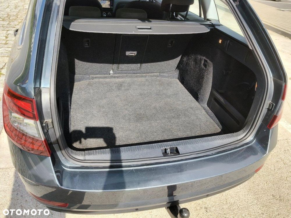 Skoda Octavia 2.0 TDI DSG Sport Edition - 14