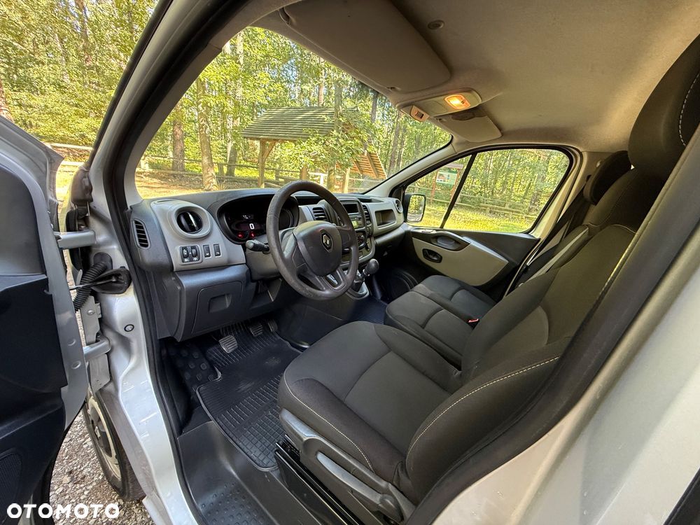 Renault Trafic - 19