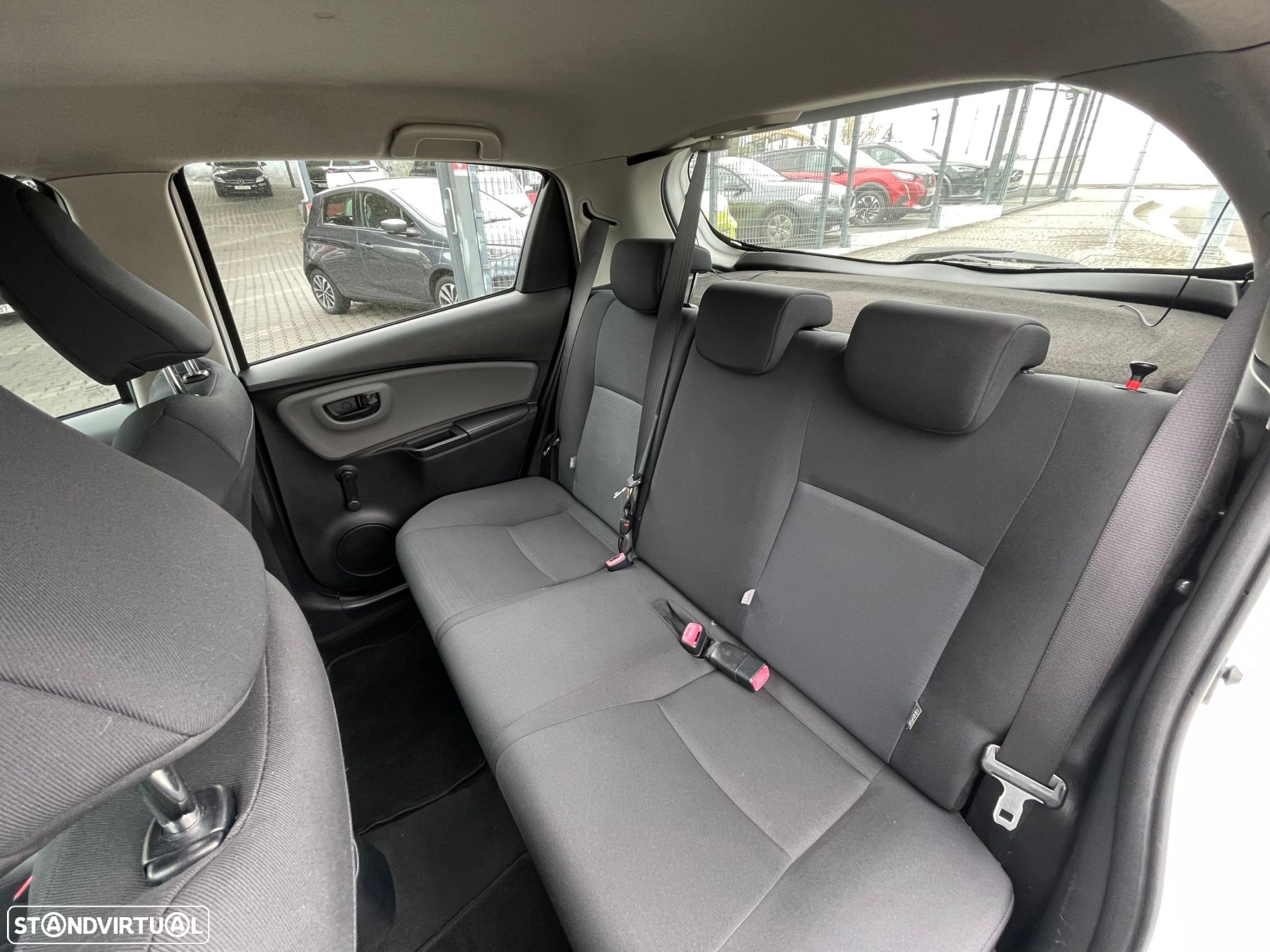 Toyota Yaris 1.4 D-4D ACtive+AC - 26