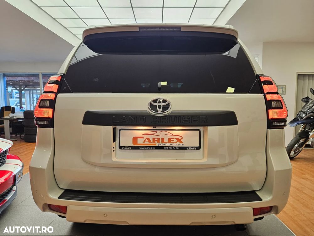 Toyota Land Cruiser 2.8l D-4D 204 CP A/T 7 locuri Luxury AVS Black - 7