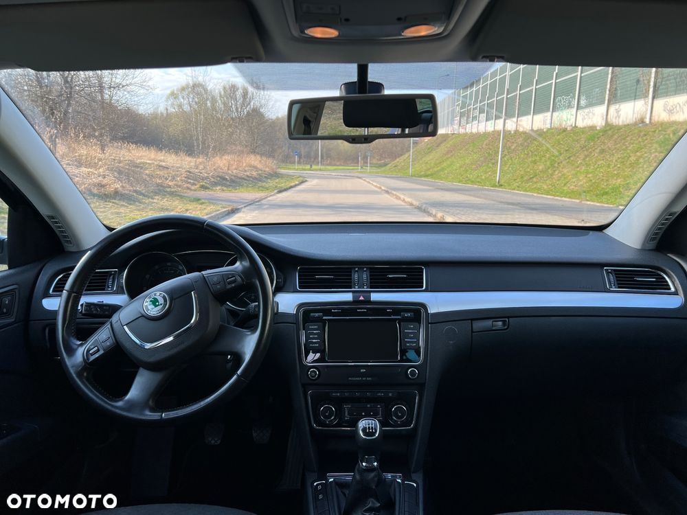 Skoda Superb 1.8 TSI Ambition - 15