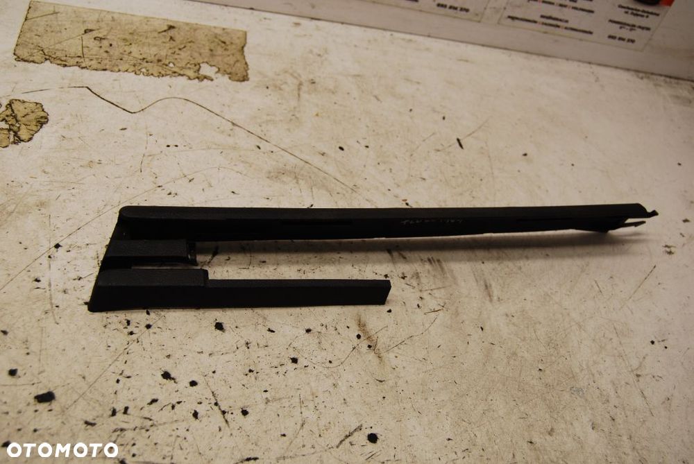 OSŁONA PROWADNICA FOTELA LEWA PRAWA 7L0881464 AUDI Q7 2008R. - 1