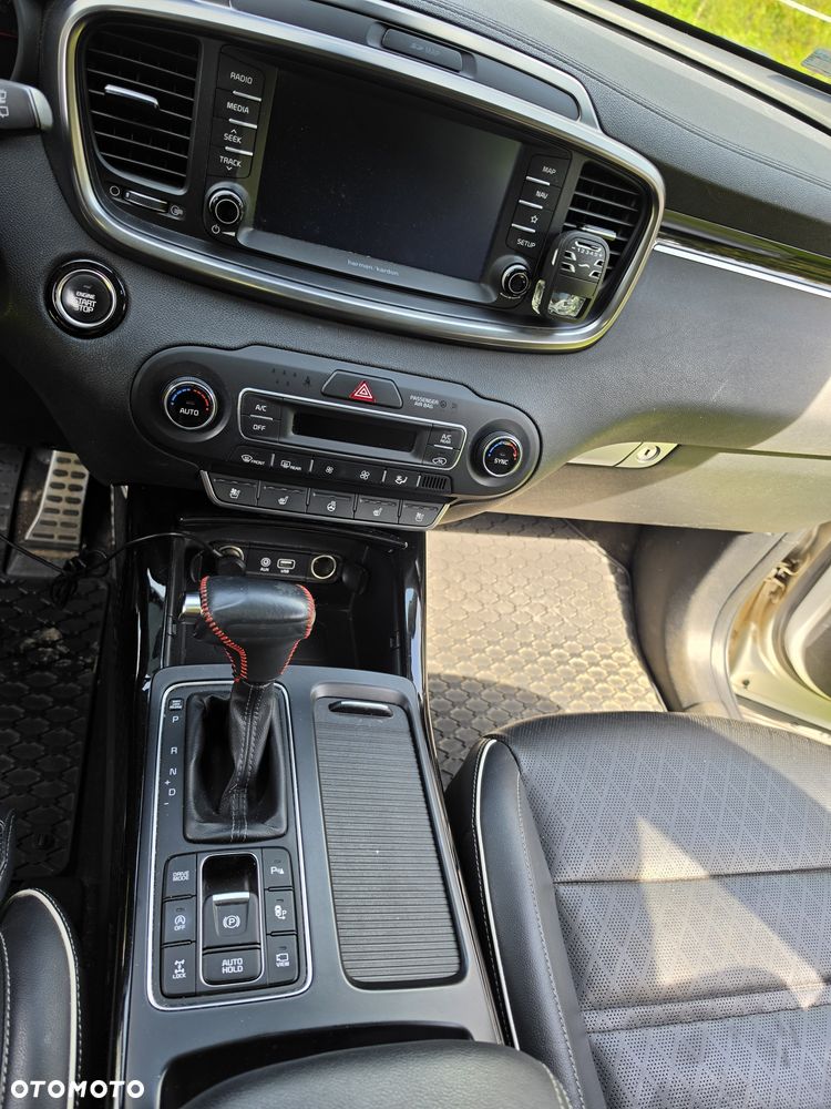 Kia Sorento - 7