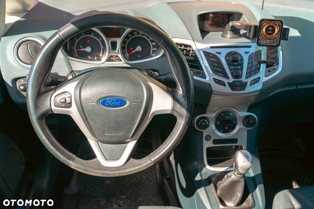 Ford Fiesta - 20
