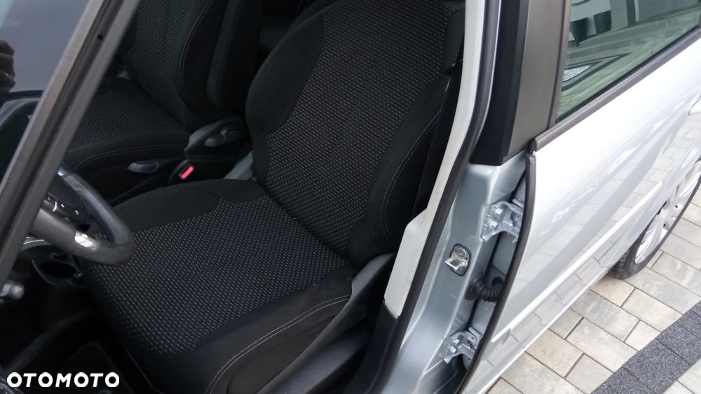 Citroën C4 Grand Picasso - 15