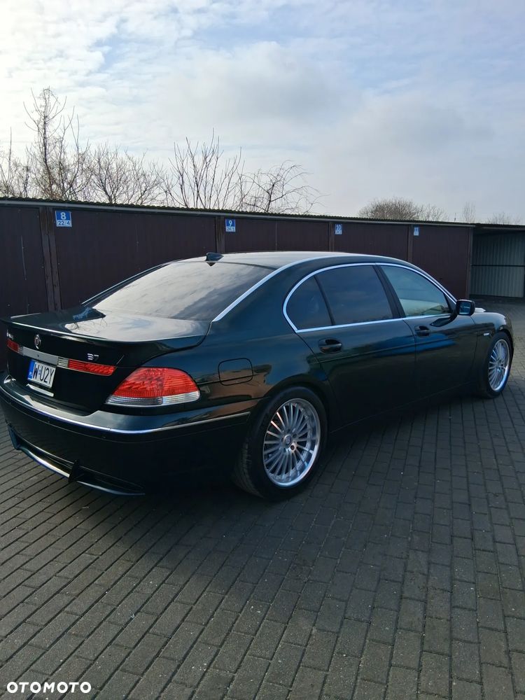 BMW Seria 7 745Li - 5