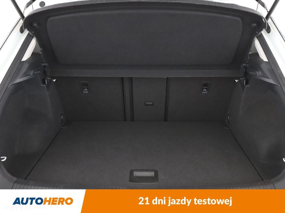 Volkswagen T-Roc 1.0 TSI Premium - 17