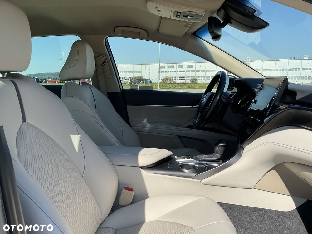 Toyota Camry 2.5 Hybrid Executive CVT - 20