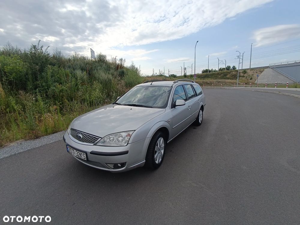 Ford Mondeo 1.8 Ghia - 14