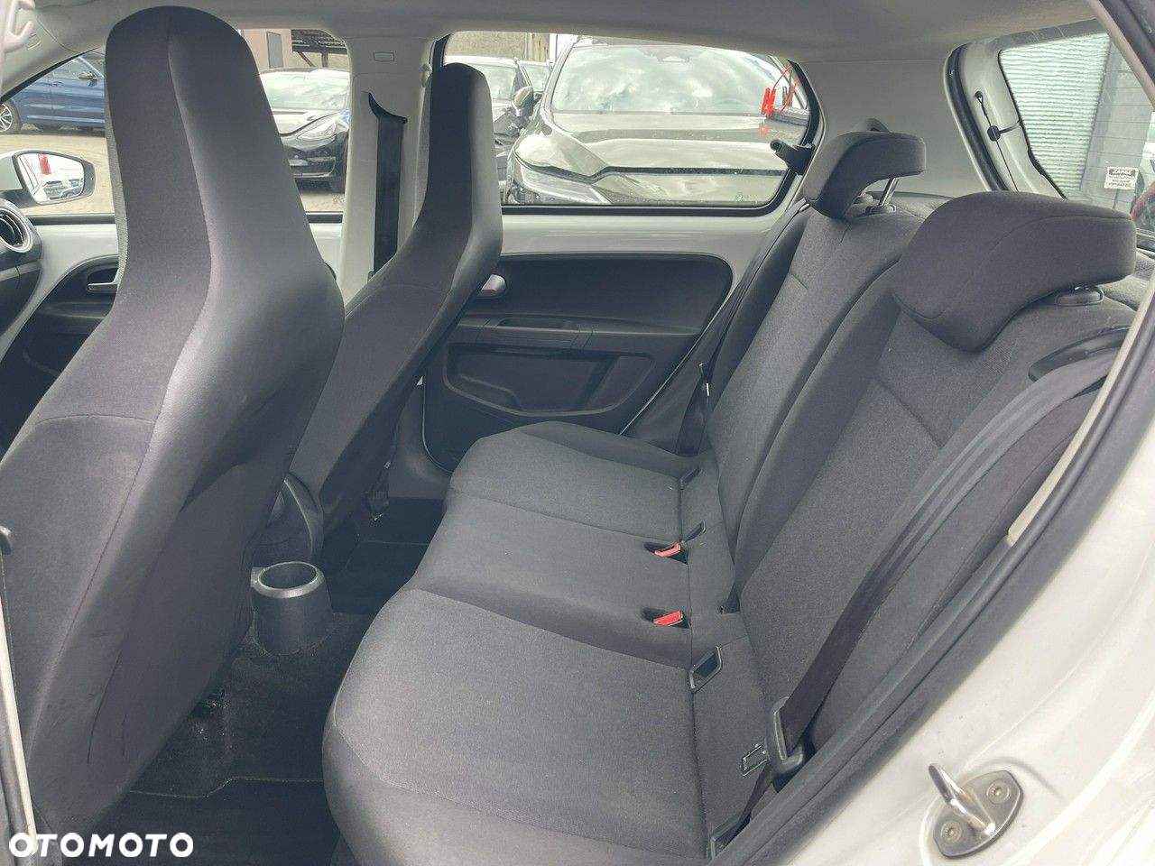 Volkswagen up! Eco (BlueMotion Technology) move - 12