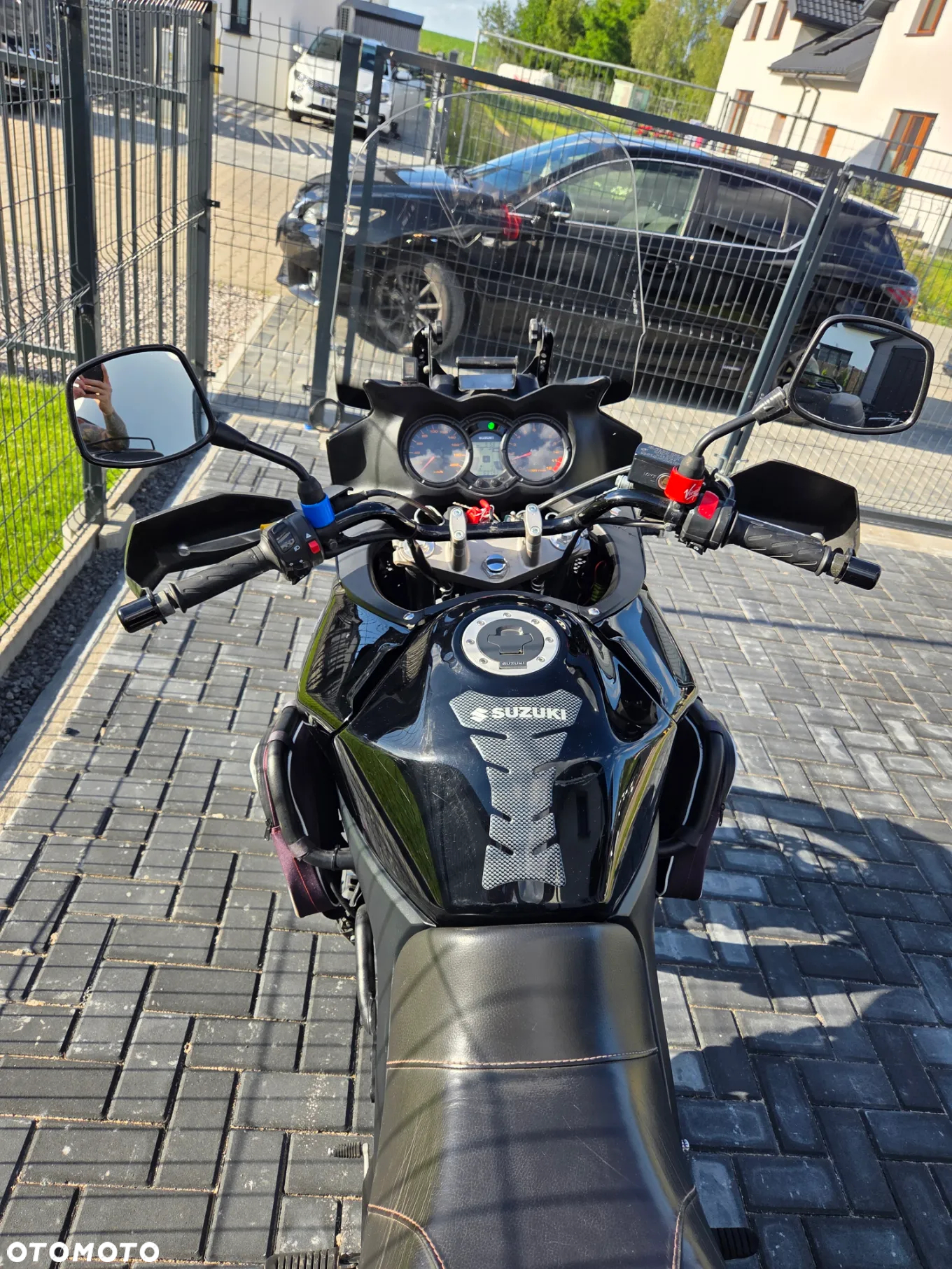 Suzuki V-STROM - 17