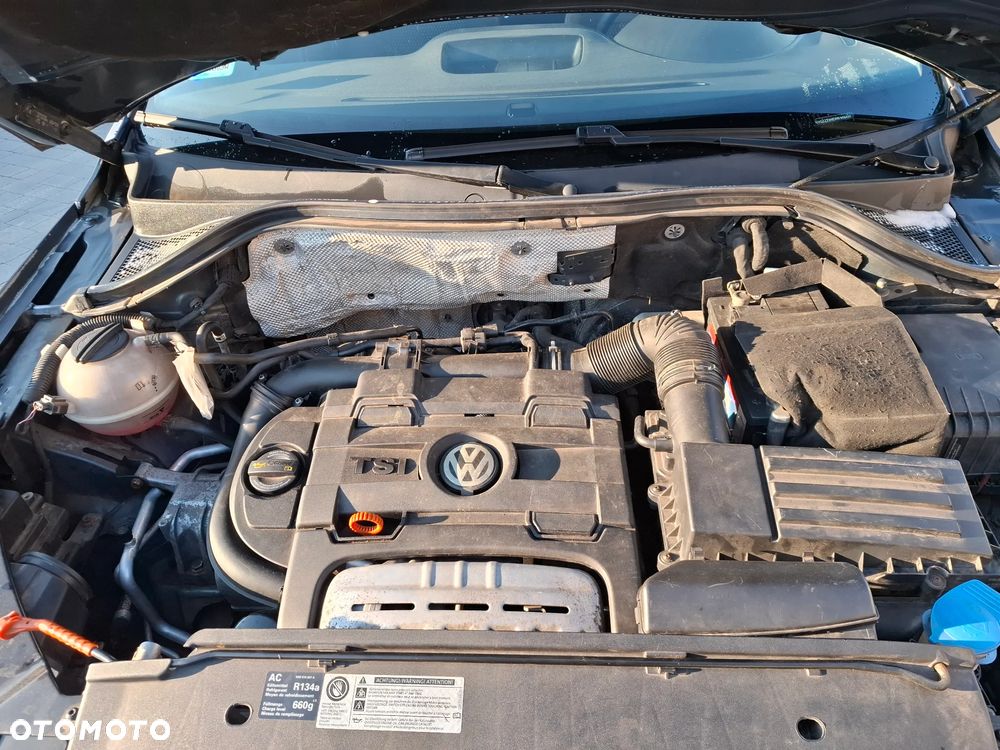 Volkswagen Tiguan - 11