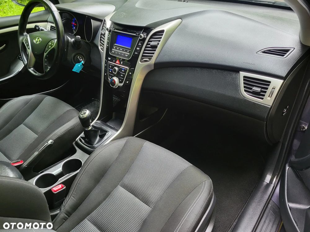 Hyundai i30 1.4 CRDi Classic + - 8