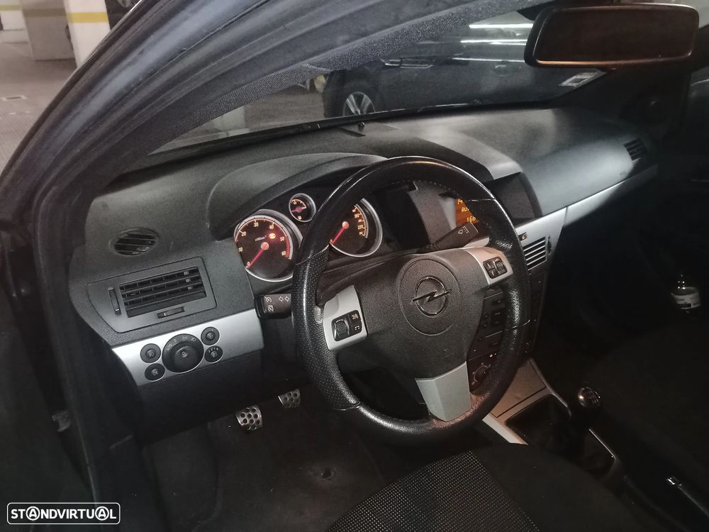 Opel Astra GTC 1.7 CDTi - 5