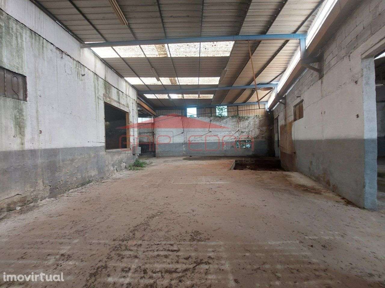 Armazém industrial Mangualde Viseu com 1897 m2 mais 5 000 m2 terreno - Grande imagem: 4/41