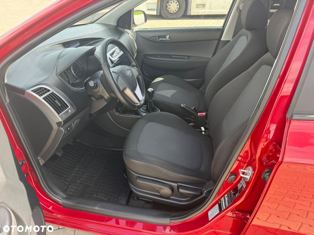 Hyundai i20 1.25 Comfort - 20