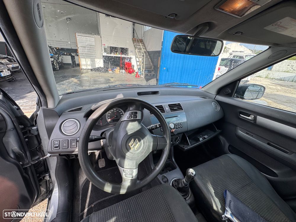 Suzuki Swift 1.3 DDiS GL - 7