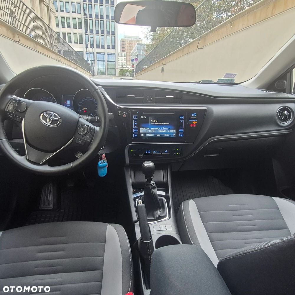 Toyota Auris 1.6 Comfort - 5