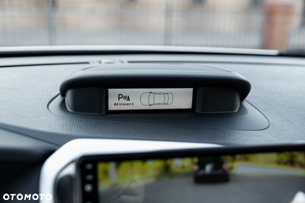 Volvo XC 60 D5 AWD Geartronic Momentum - 37