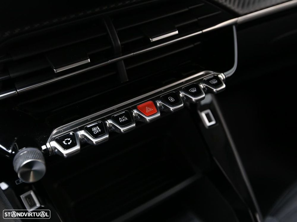 Peugeot e-2008 50 kWh Active - 17