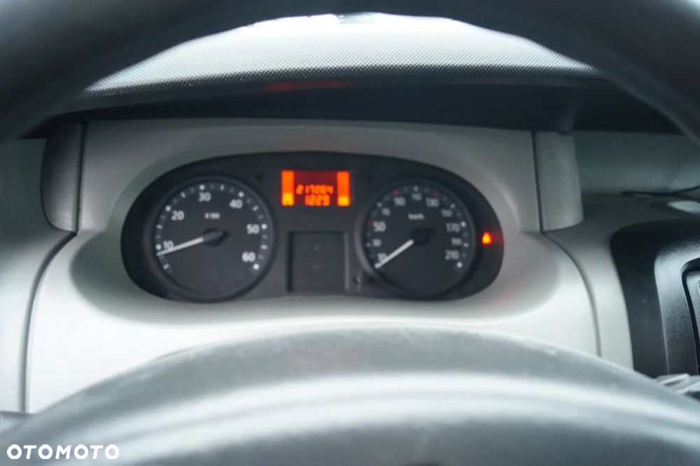 Renault Trafic - 15