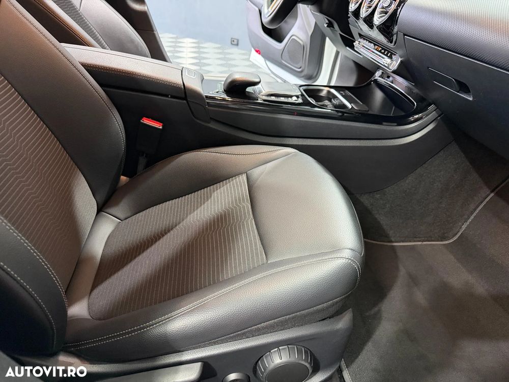 MERCEDES-BENZ A-Class 2022 — imagine 22