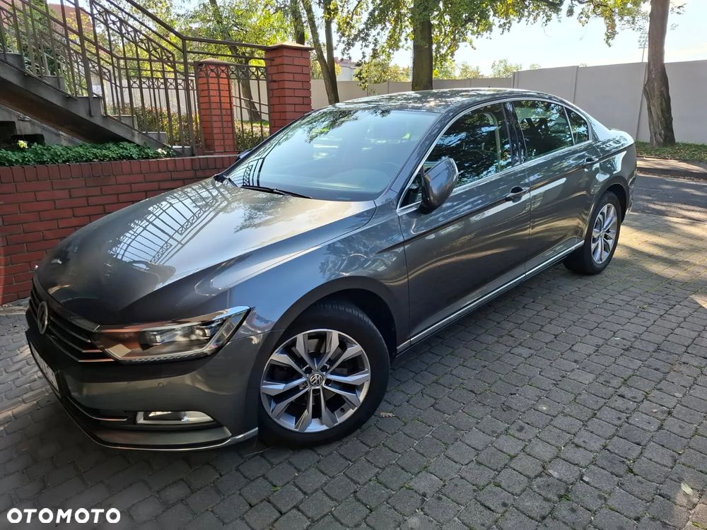 Volkswagen Passat 1.8 TSI BMT Highline - 1
