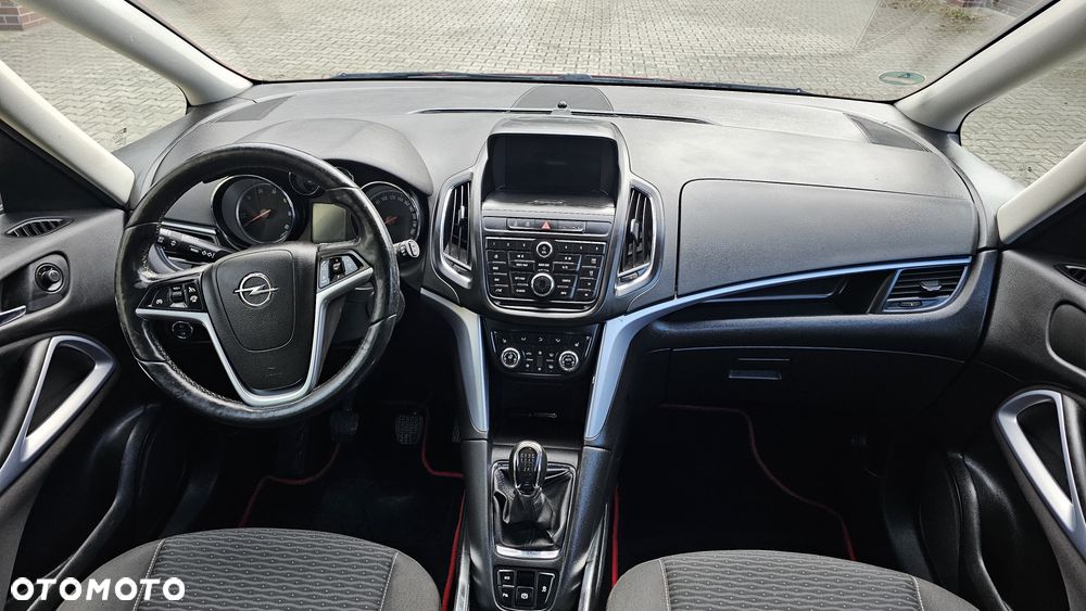 Opel Zafira - 22