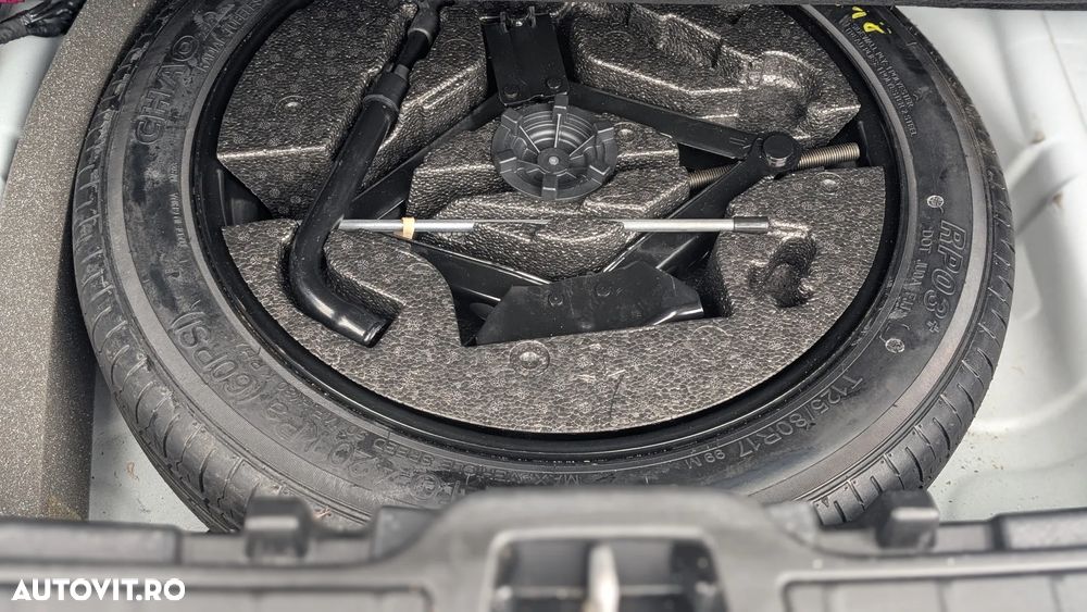 Volvo XC 40 T5 AWD Geartronic Momentum Pro - 23