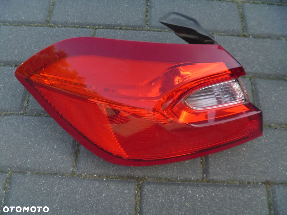 FORD FIESTA MK8 ATRAPA GRILL ZDERZAKA PRZEDNIEGO IGŁA H1BB-8200-B - 10