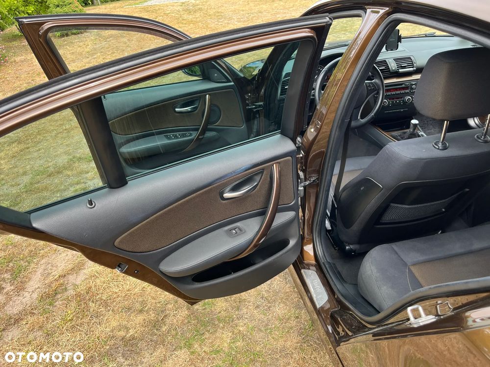 BMW Seria 1 118d DPF Edition Lifestyle - 27