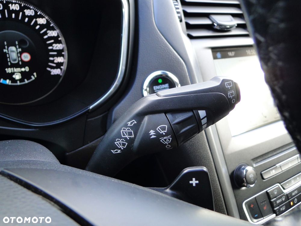 Ford Mondeo 2.0 TDCi Titanium PowerShift - 25