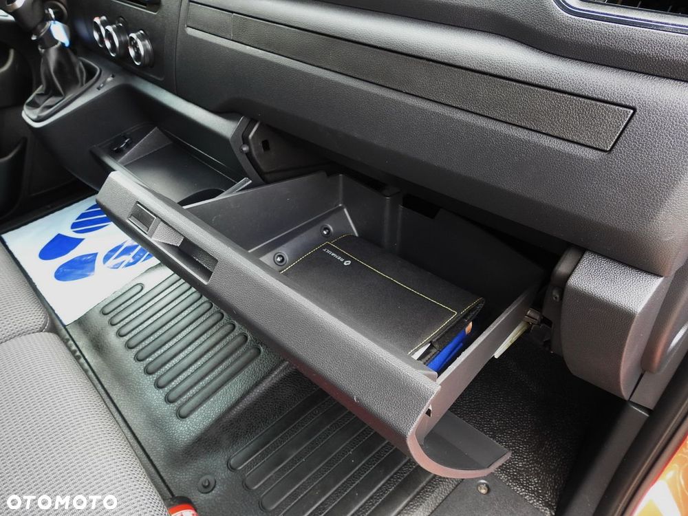 Renault MASTER PLANDEKA 10 PALET WEBASTO KLIMATYZACJA TEMPOMAT LEDY PNEUMATYKA  165KM - 39