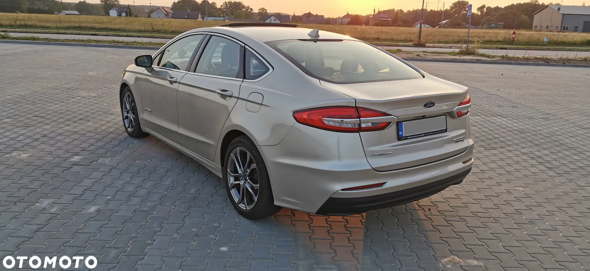 Ford Mondeo 2.0 Hybrid Titanium - 10