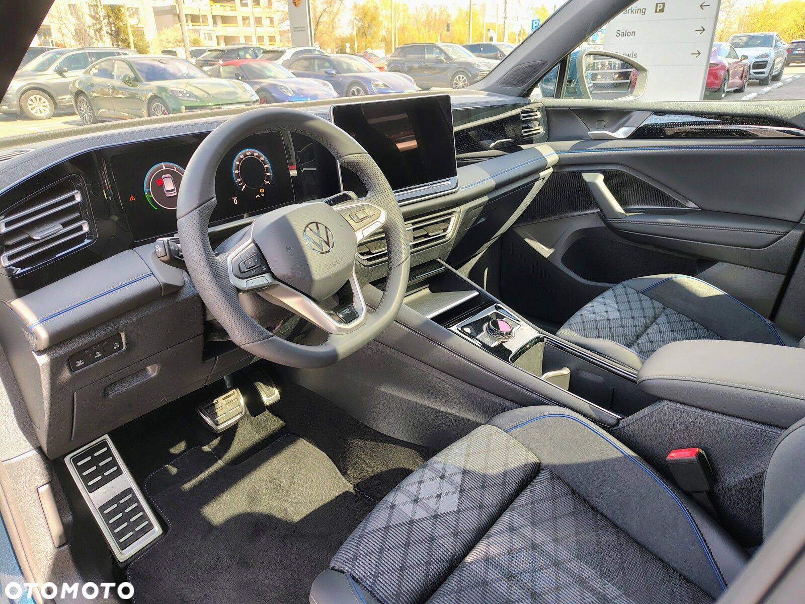 Volkswagen Tiguan - 11