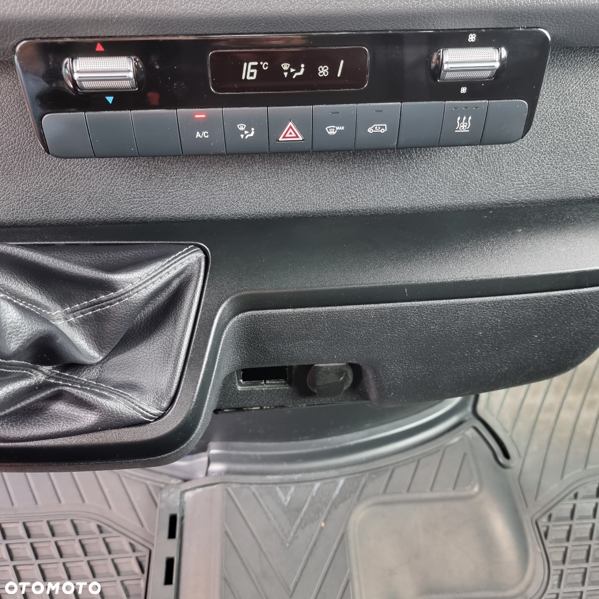 Mercedes-Benz SPRINTER 316  W907 SREDNI-KLIMA-TEMPOMAT-NAVI - 15