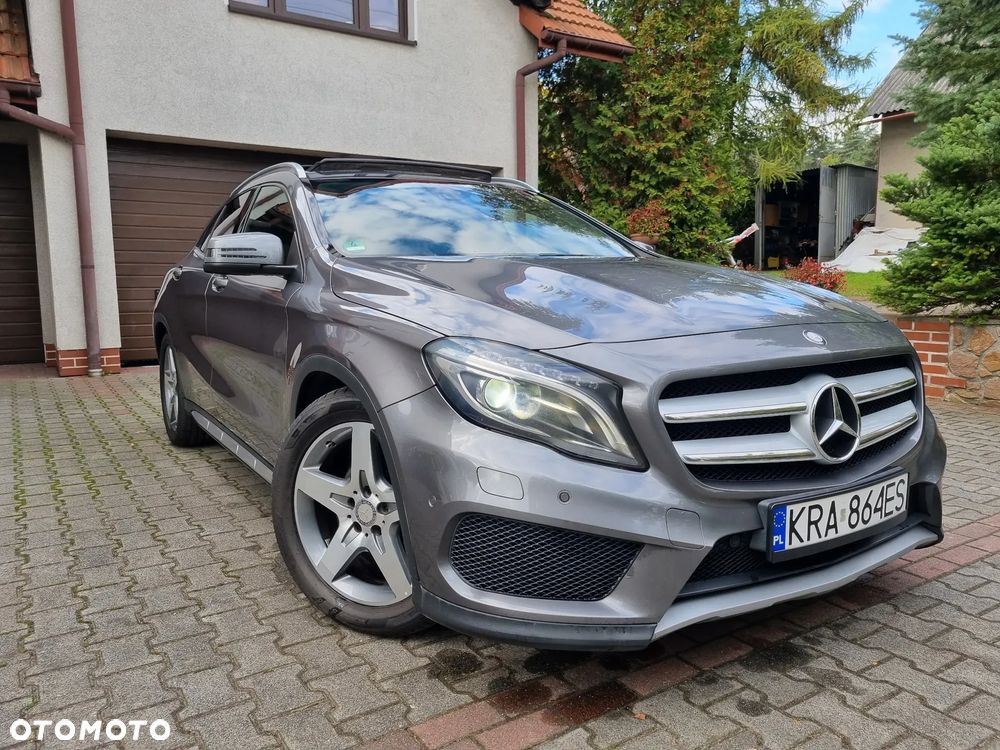 Mercedes-Benz GLA - 2